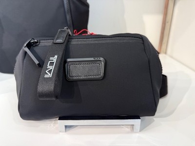 メンズ TUMI タホ クロスオーバースリング ショルダーバッグ