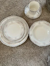 noritake rothschild 7293- Ivory China Set for 8 with 6 pieces per setting