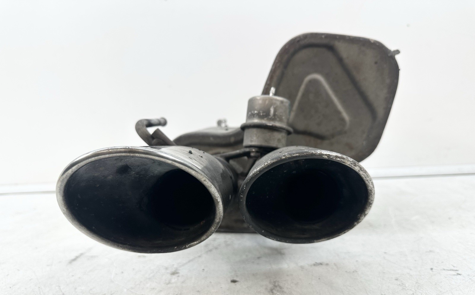 14-17 Maserati Ghibli Rear Right Side Exhaust Muffler Tip Pipe 670030856