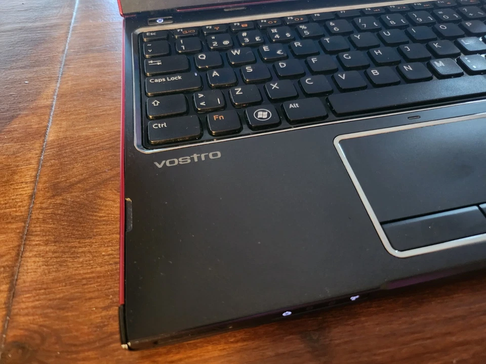 Dell Vostro V131 / Intel i3-2330M / 4 GB RAM / 128 GB SSD - Immagine 4 di 4