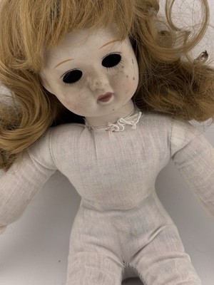Antique Porcelain Doll 17  No Eyes No Brand