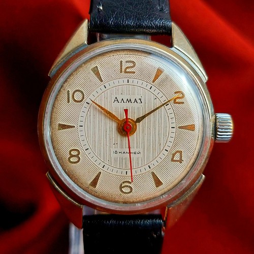 Soviet Watch Vostok ALMAZ Rare Mechanical Men's Wristwatch 18 Jewels Serviced