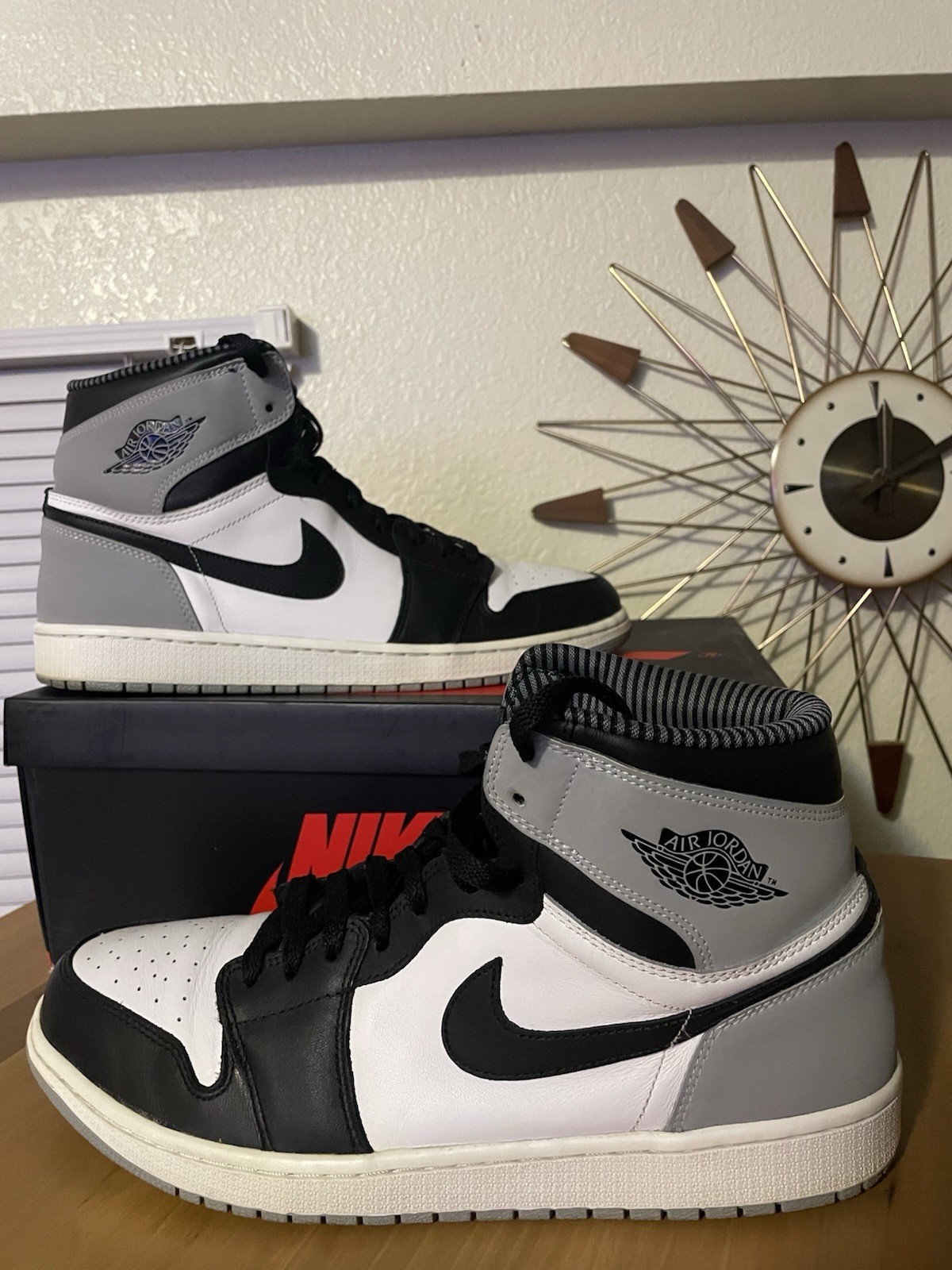 Nike Air Jordan 1 Retro High OG Barons Size 13. 555088-104