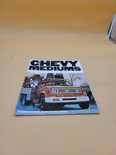 1977 CHEVROLET MEDIUMS DEALER SHOWROOM SALES BROCHURE CATALOG BOOKLET 