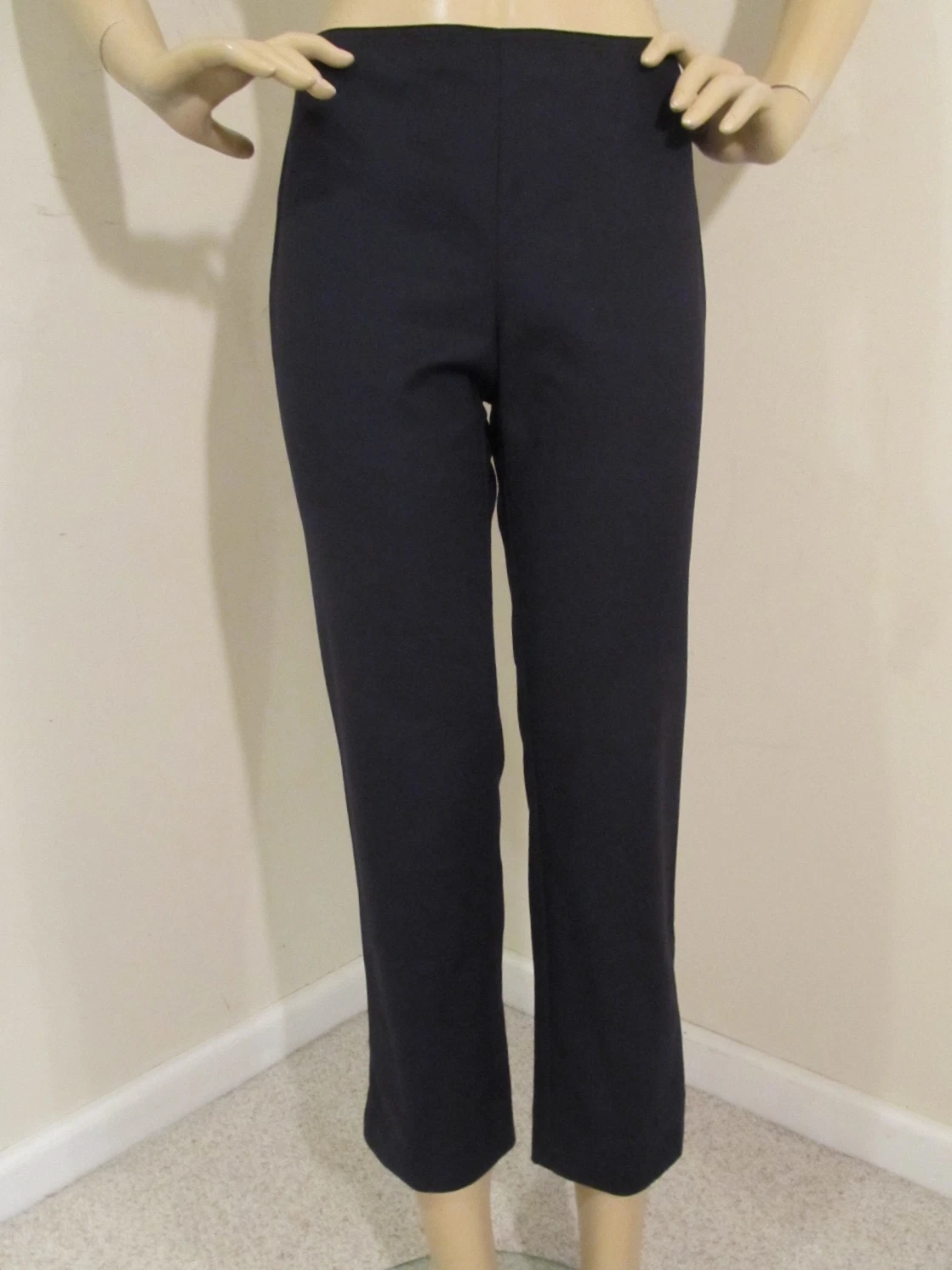 NWT St. John Collection black cotton capri pants women's size 10