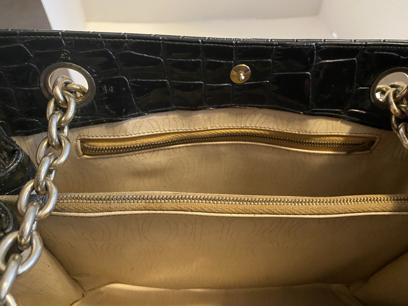Vintage KORET handbag circa 1960’s Gem