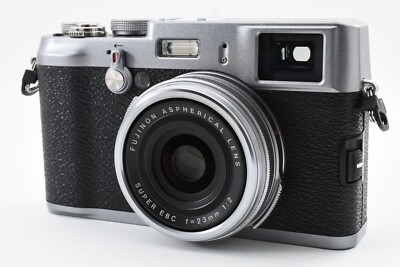 Fujifilm FinePix X100 シルバー FinePix 富士フィルム Fujifilm X100 シルバー デジタルカメラ