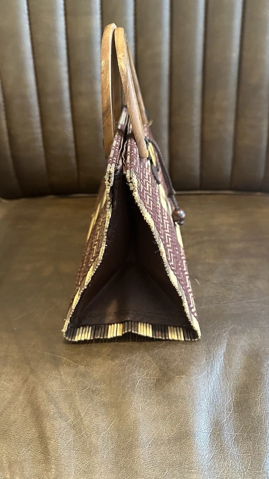 Cartera rectangular de bambú plegable vintage Foto 4 de 4