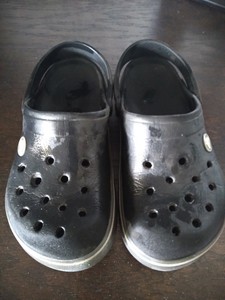 black crocs size 12
