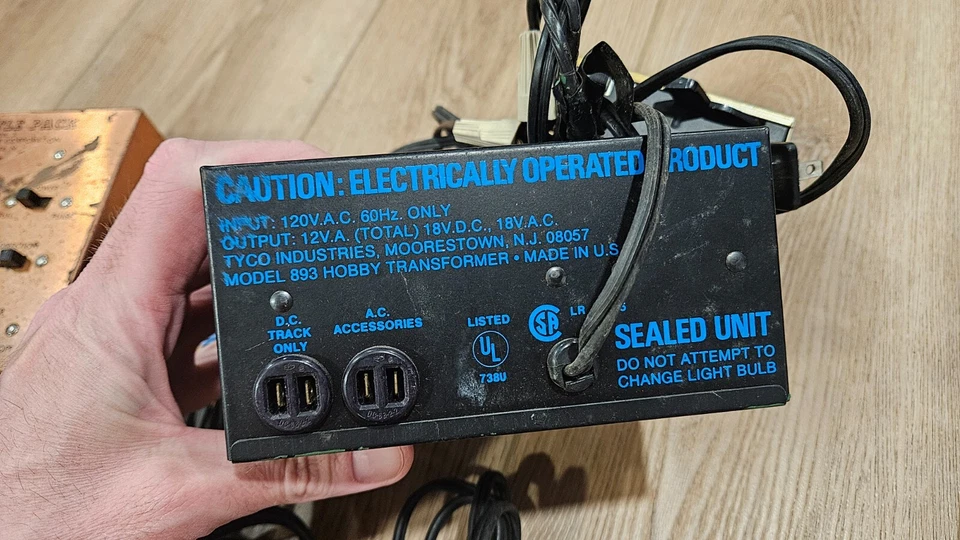 Lote de 6 paquetes de fuentes de alimentación de modelismo ferroviario a escala HO de colección raras TYCO SIN PROBAR Foto 4 de 4