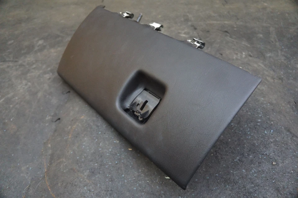 Dash Glove Box Compartment Door Ebony Black 15913751 Cadillac XLR 2004-09 *Note - Image 2 of 4