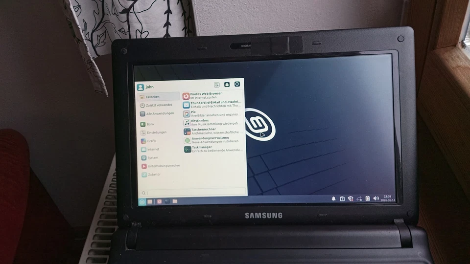 "e-ink" - "Pixel Qi" Display in Netbook Samsung N145 , diy , windows7key - Bild 3 von 4