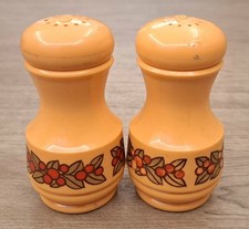 VINTAGE EMSA WEST GERMANY ORANGE BLUMEN KUNSTSTOFF SALZ UND PFEFFERSTREUER SET