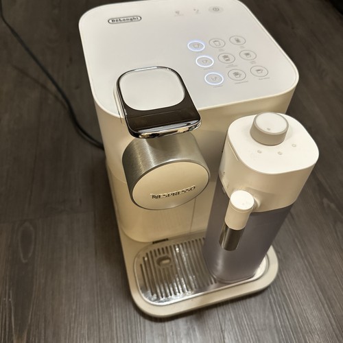 Nespresso Gran Lattissima Espresso Machine EN650W by De'Longhi, White AS IS Read