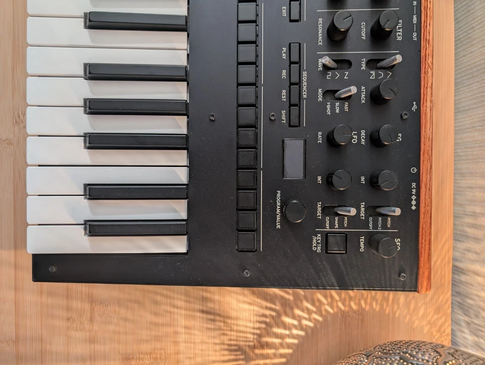 Korg Monologue Analogsynthesizer - Schwarz *WIE NEU* - Bild 3 von 4