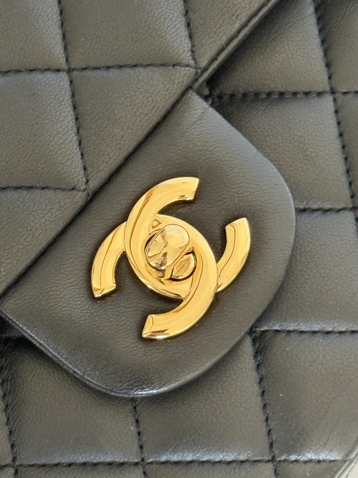 Chanel Classic Small Double Flap Bag Gold Hardware Authentic image 7