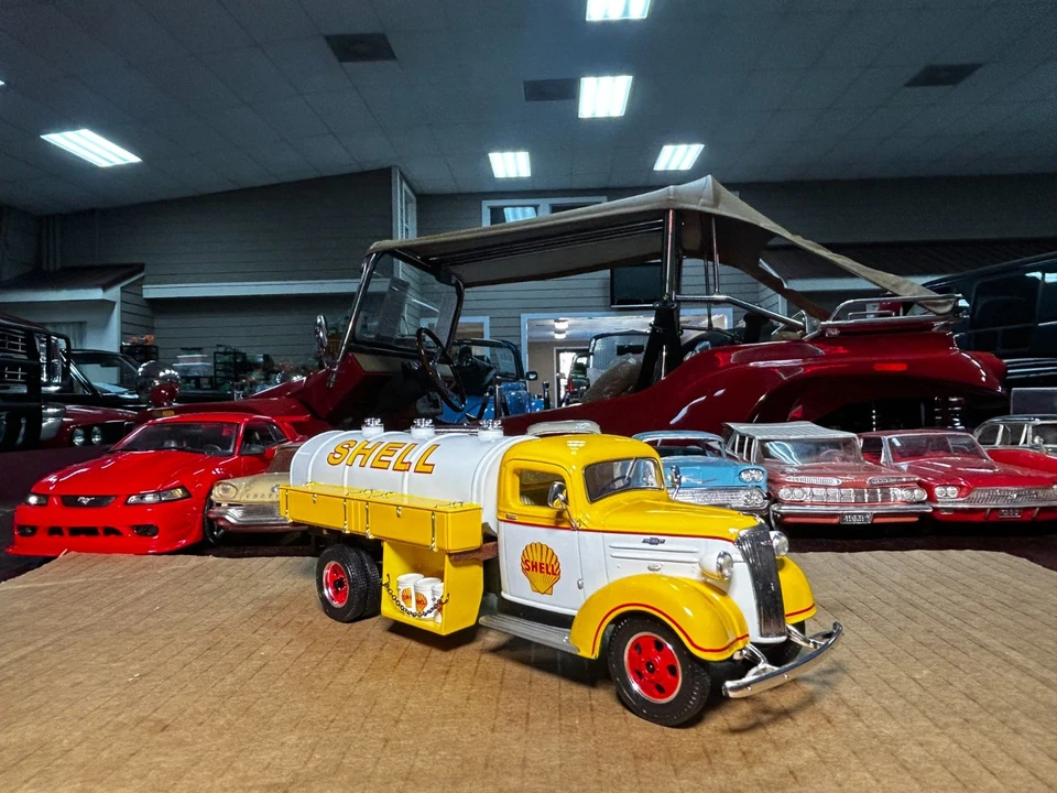 First Gear 1937 雪佛兰油轮卡车“壳”1: 32 比例金属压铸 — 第 4/4 张图片