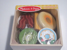 NEW MELISSA DOUG WOODEN BREAKFAST PICNIC BOX PLAY FOOD SET