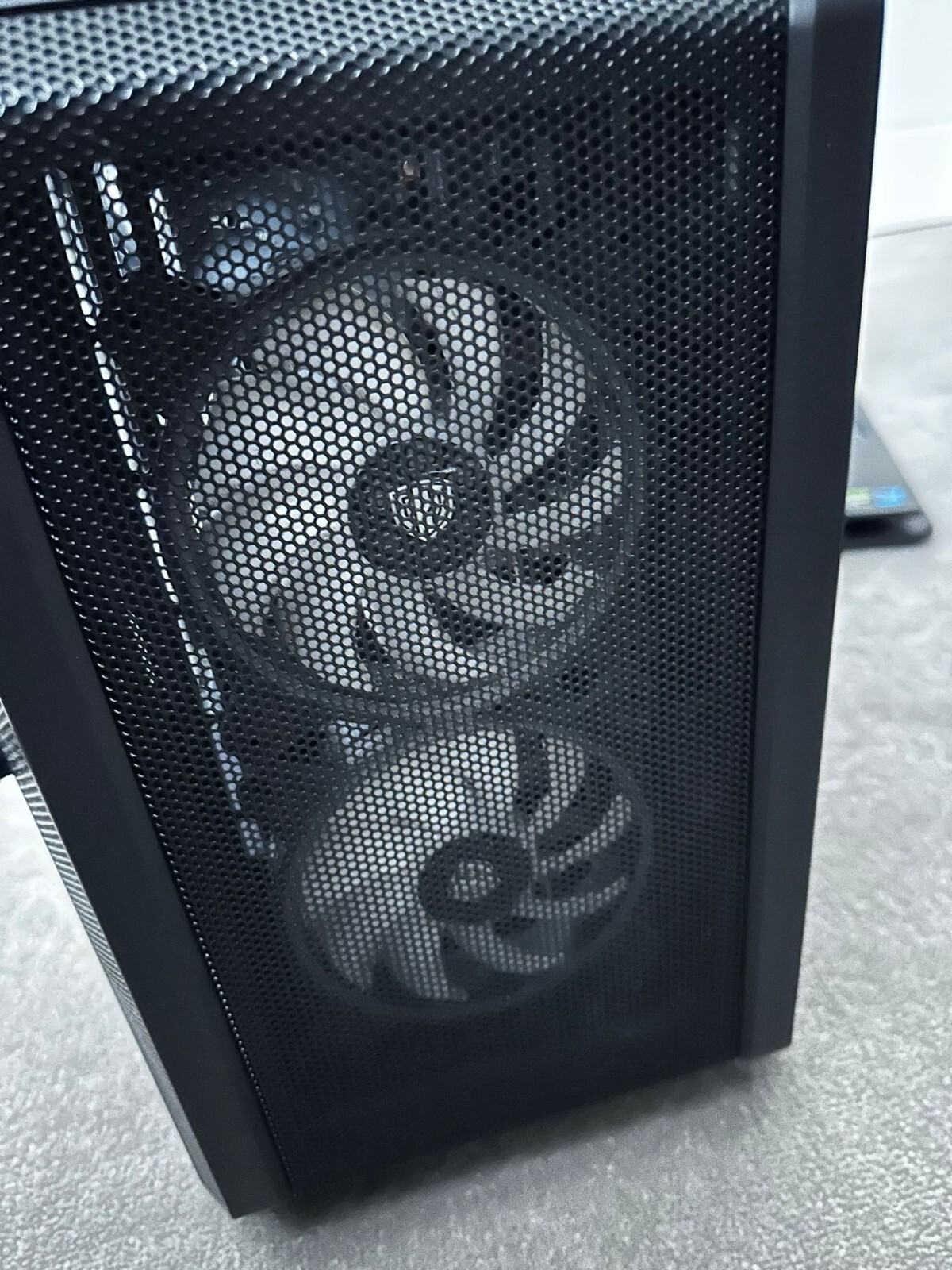 GAMING PC RTX 3070/ I5 10400 / 16GB RAM/ 1 TB SSD/ 2 DP Cables/ 700W