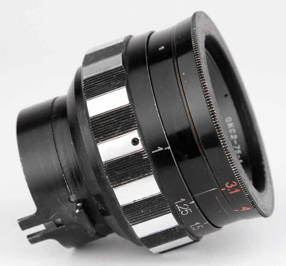 Objectif Angenieux Type 75 105mm F/1.6 (type Petzval, Monture 62.5mm) Pour Portrait Plein Cadre
