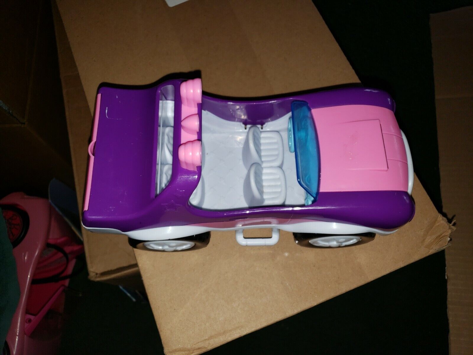 Polly Pocket Secret Utility Vehicle Equipped with Secret Surprises – Square  Imports