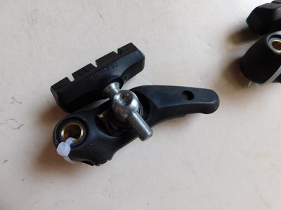 Composants et pièces de vélo gris Shimano en aluminium