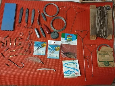 LOT DE PÊCHE EN MER CUILLERS YANN AP CREVETTES PEZON PLOMBS HAMECONS CLIPOTS - Photo 1/4