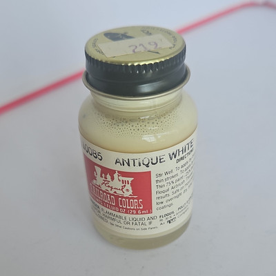 Floquil Railroad Colors Antique White Enamel Paint 1 fl oz Bottle Sealed 110085
