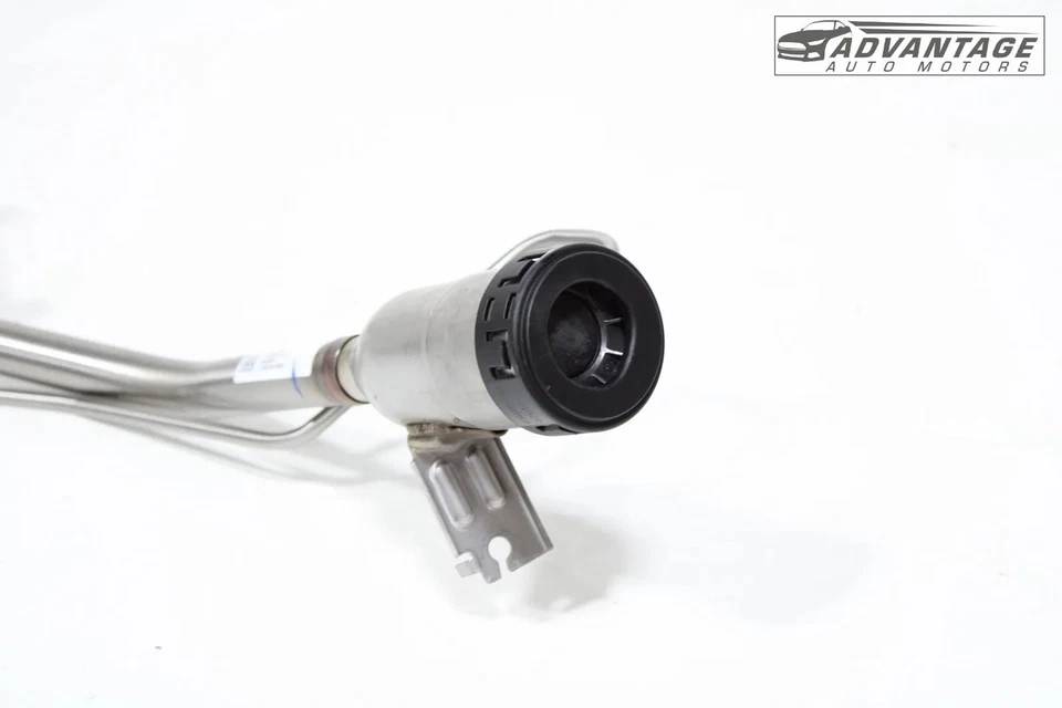 2024-2025 CHEVROLET TRAX TANQUE DE COMBUSTIBLE LLENADO CUELLO MANGUERA TUBO 60008967 OEM Foto 4 de 4