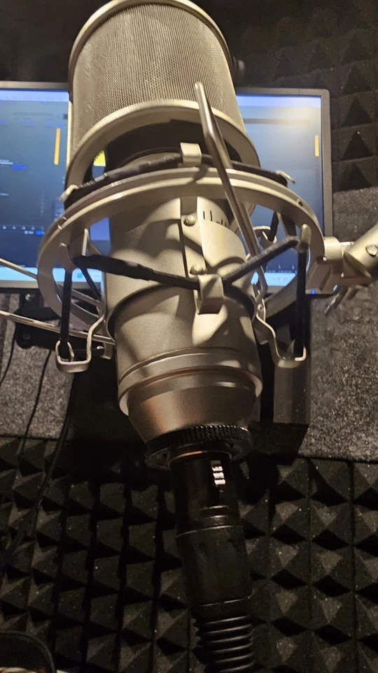 Studio Microphone MXL- VO1A - Image 4 of 4