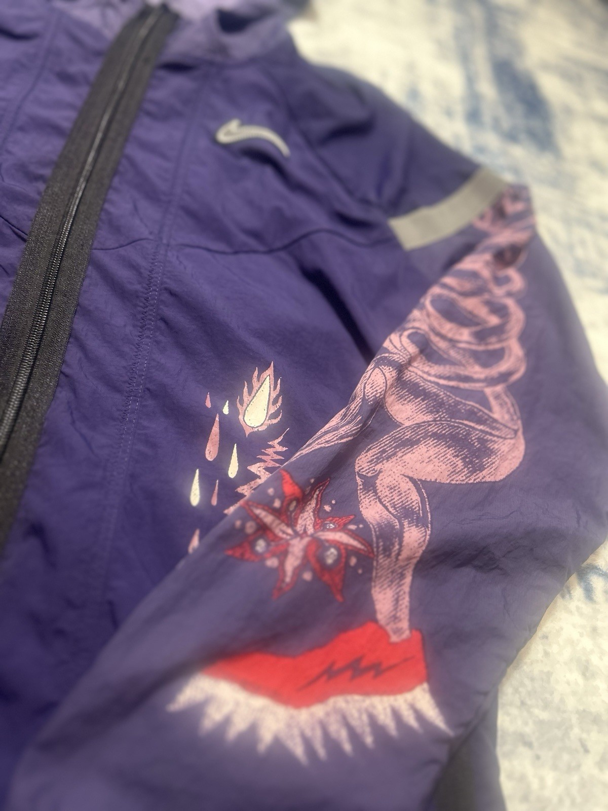 Nike Asia Exclusive Dragon  Windbreaker Size Large image 2