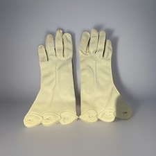 Vintage 1950s Scalloped Cuff Ivory Dress Gloves