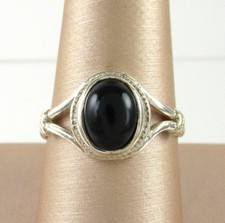 .925 Sterling Silver Black Onyx Ring Solitaire Split Shank Oval Bezel size 9