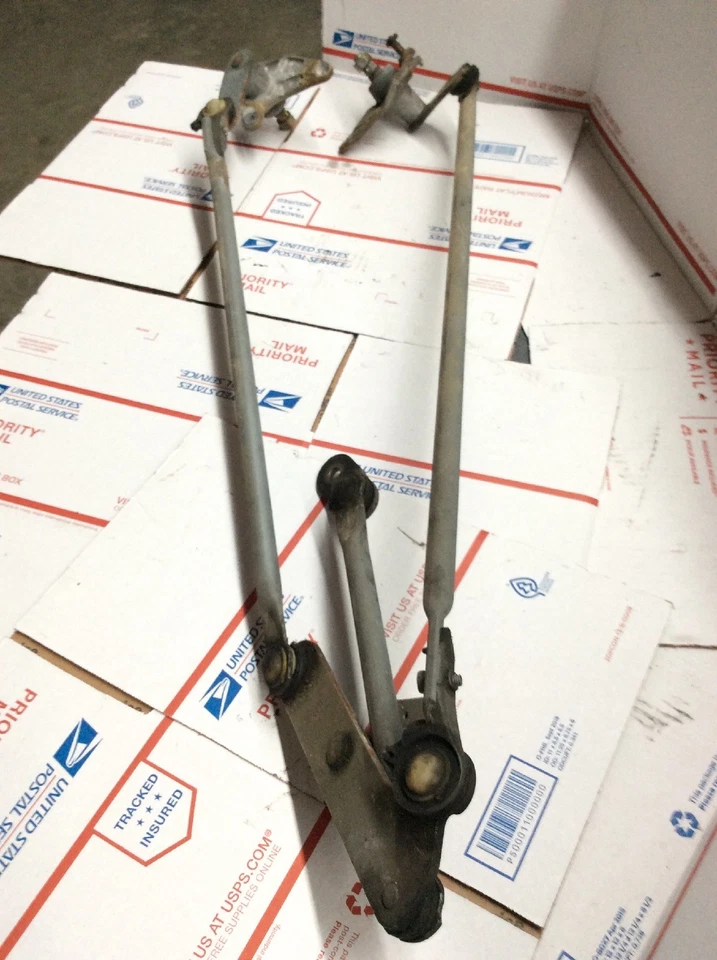 1996 - 1999 年 ISUZU OASIS WINDSHIELD WIPER LINKAGE ARMS 完整组件本田 ODY — 第 2/4 张图片