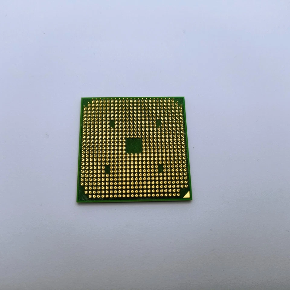 AMD Turion X2 Ultra ZM-82 2.2GHz TMZM82DAM23GG Socket S1 Processor CPU 2MB Cache - Image 2 of 2