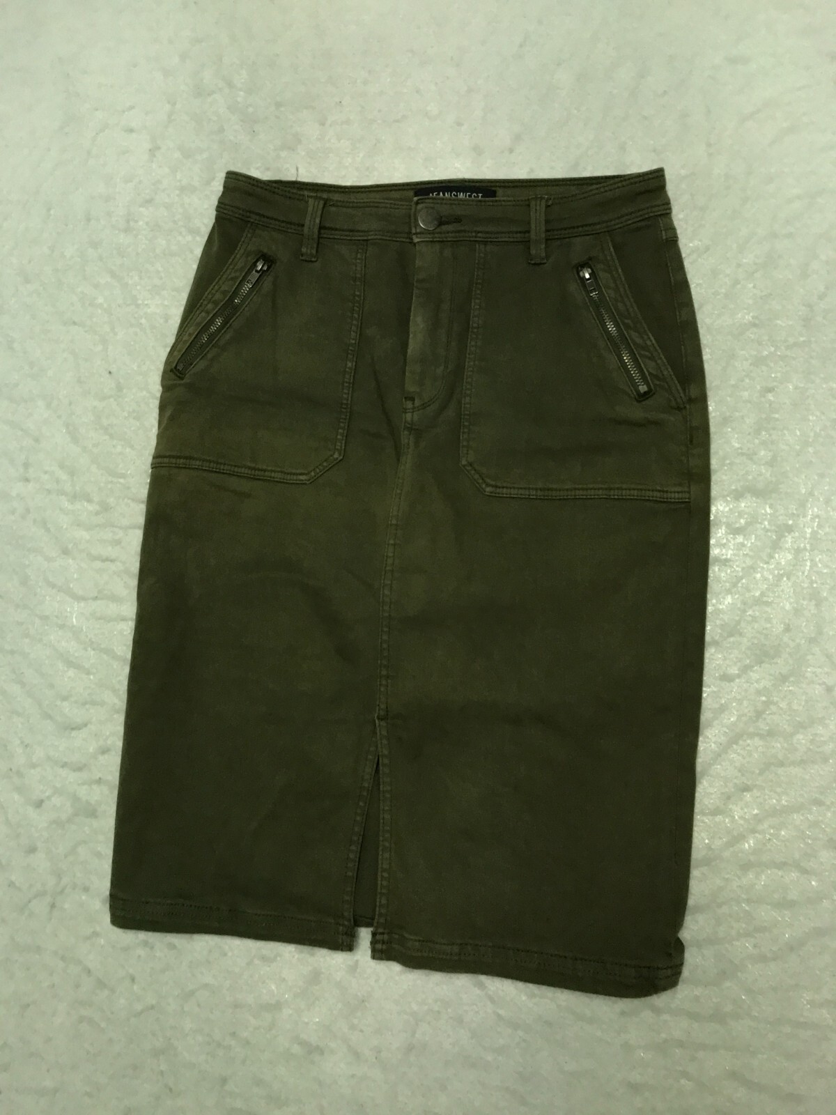 Picture 4 of 10
