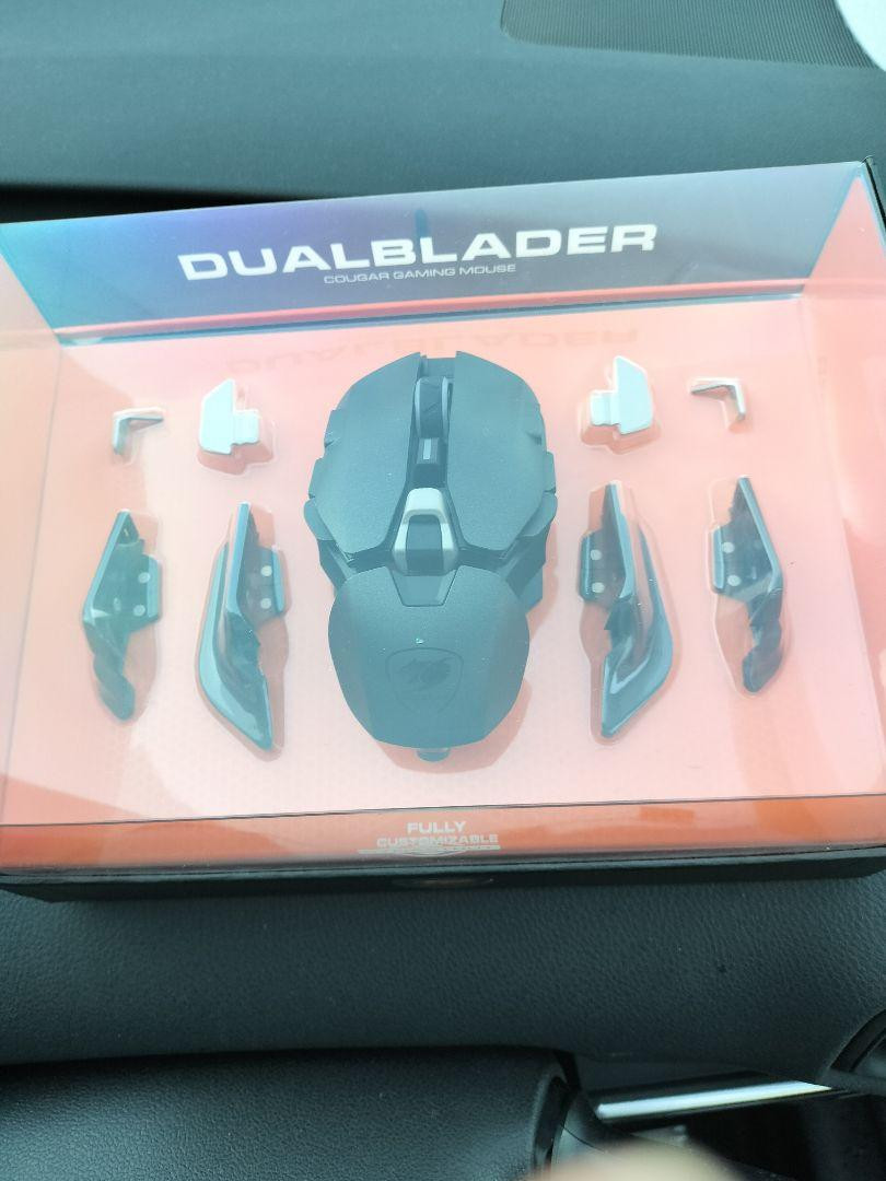 Cougar CGR-800M Dualblader Gaming Mouse for Precision Control