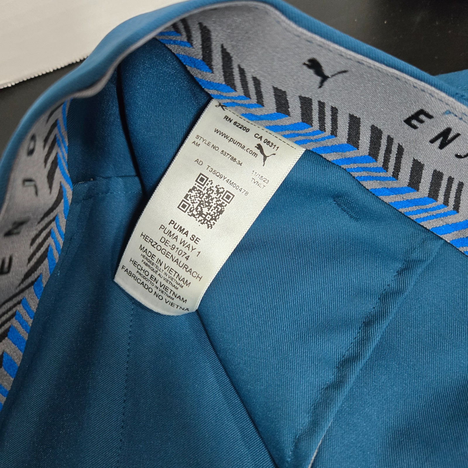 Puma Men's Dealer 8" Golf Shorts Ocean Tropic Blue Size 36 thumbnail 5