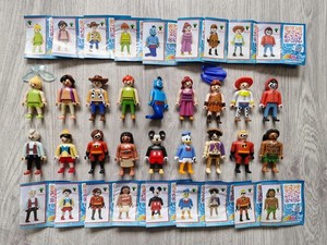 KINDER ÜBERRASCHUNG DISNEY PLAYMOBIL KOMPLETTSATZ ALLE 18 FIGUREN + BPZ
