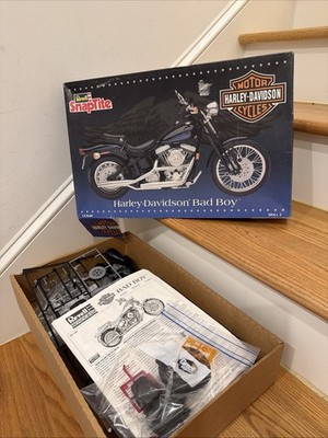 Revell SnapTite Harley-Davidson Bad Boy #7305 1:8 Scale -