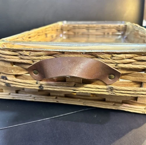 VINTAGE Pyrex 233 3Qt Casserole Dish Set (Pair) w/ Wicker Rattan Baskets