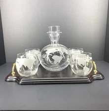 The Wine Savant Globe World Whiskey Decanter Set  With 4 Globe Glasses And Tray