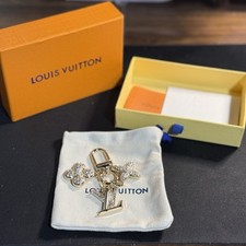 LOUIS VUITTON LV Monogram Gold Tone Crystal Flower Bag Charm Keychain w/ Box