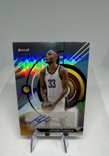 2023-24 Topps Finest - Finest Autographs Myles Turner #FA-MT Refractor (AU) 04