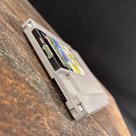 Vintage Nintendo NES Teenage Mutant Ninja Turtles TMNT 1985 Japan