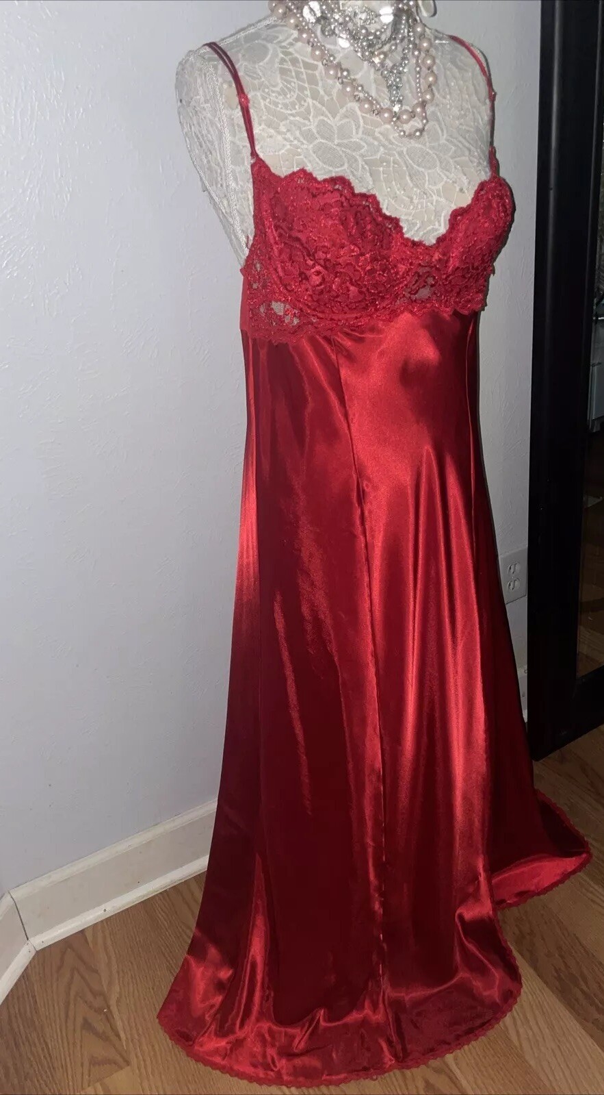 Picture 11 of 24