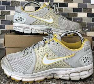 nike running shoes 2011