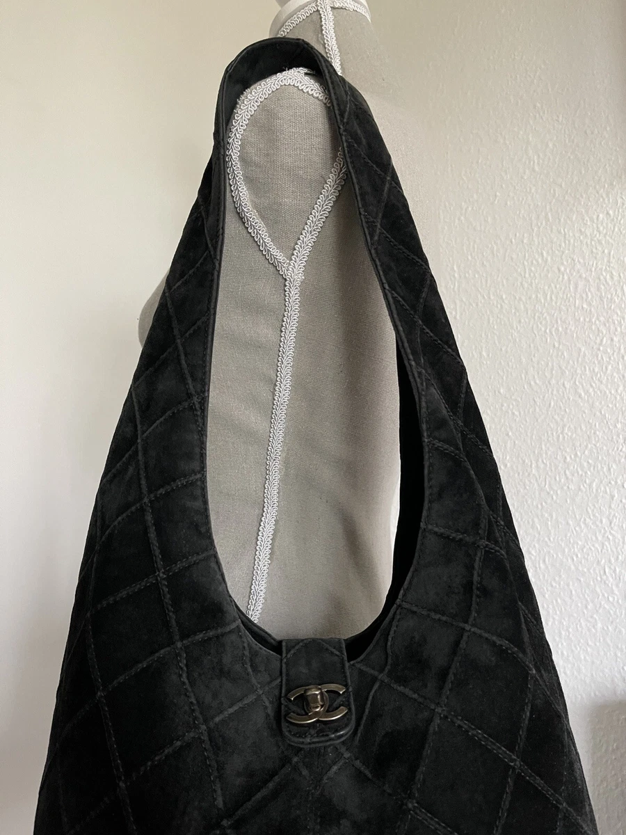 chanel black hobo purse