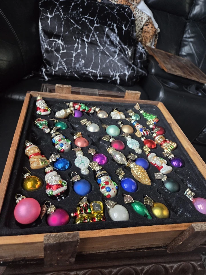 Thomas Pacconi Classics 2003 Collection Glass 48 Mini Christmas Ornaments In Box - Image 2 of 2