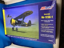 AMTECH  1/48 SCALE HENSCHEL Hs-123A-1 GERMAN LUFTWAFFE - 489203